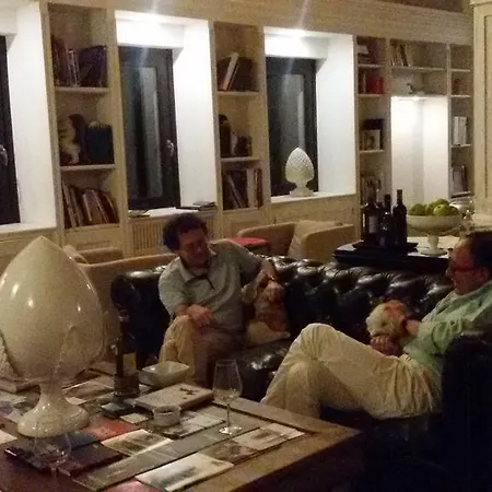 Casa di campagna Mandalay & *