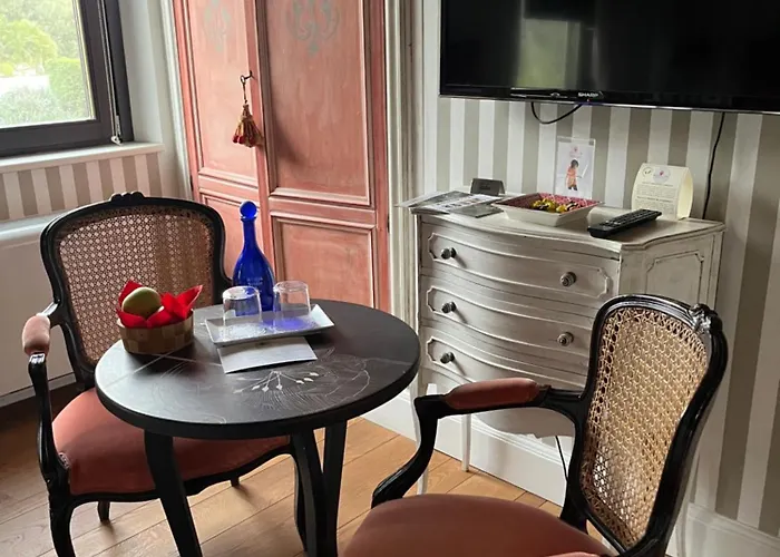 Hétvégi ház Mandalay & *