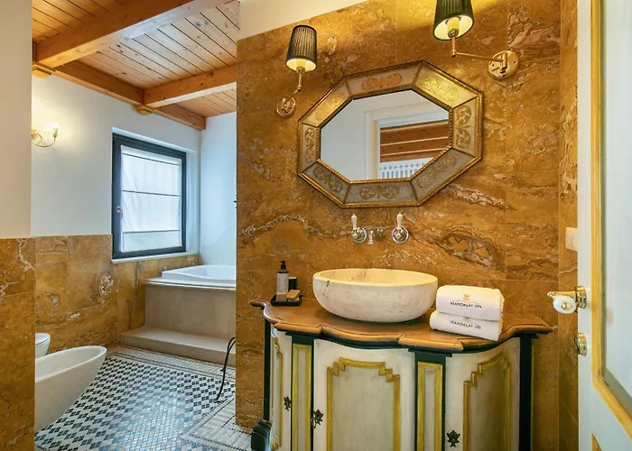 Mandalay & Hétvégi ház Senigallia