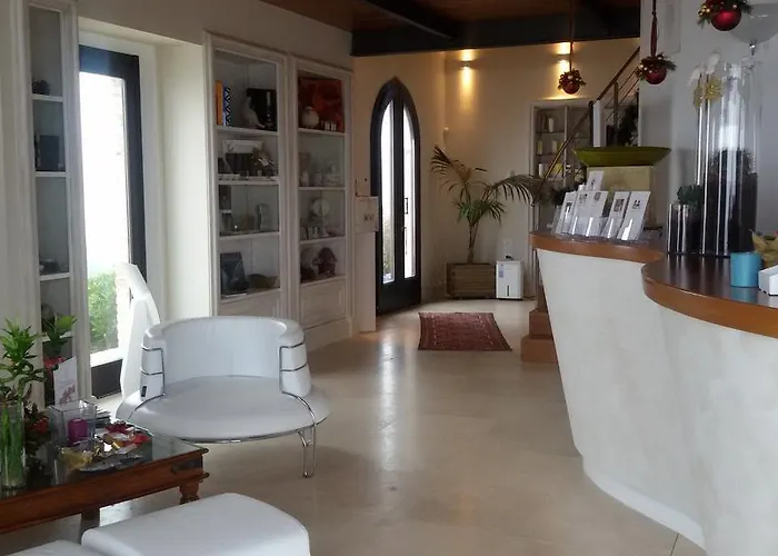 Hétvégi ház Mandalay & *