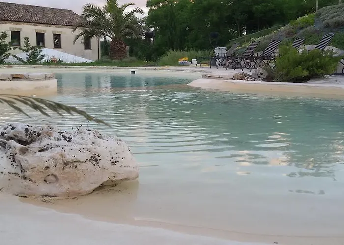 Hétvégi ház Mandalay & *