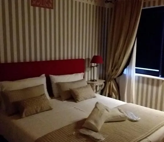 Hétvégi ház Mandalay & *