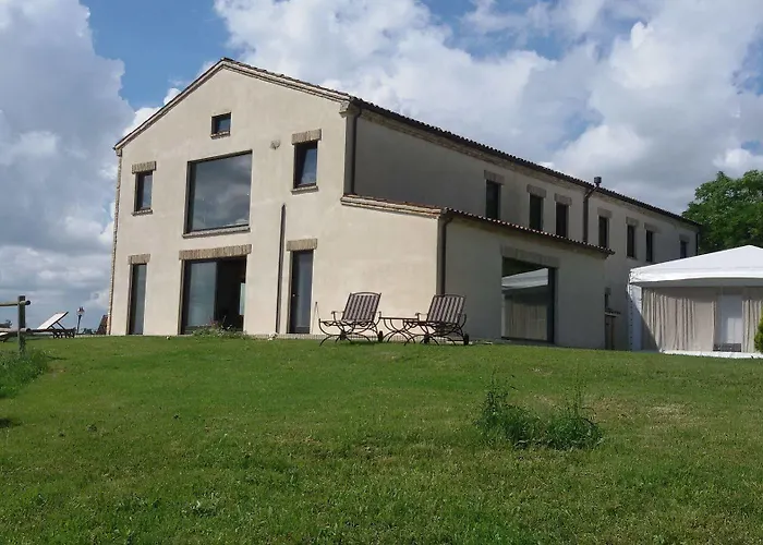 Hétvégi ház Mandalay & *