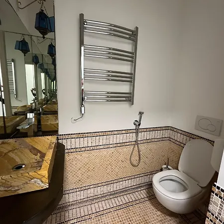 Venkovský dům Mandalay & *
