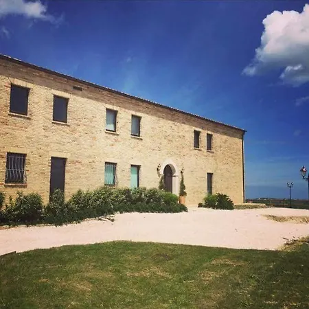 Літній будинок Mandalay &