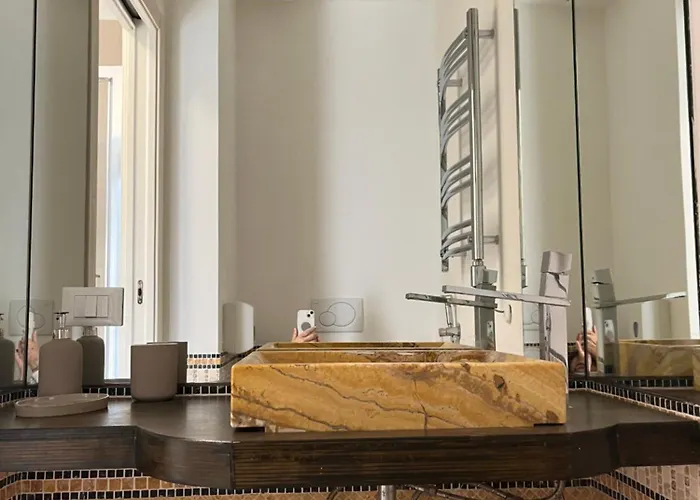 Mandalay & Venkovský dům *