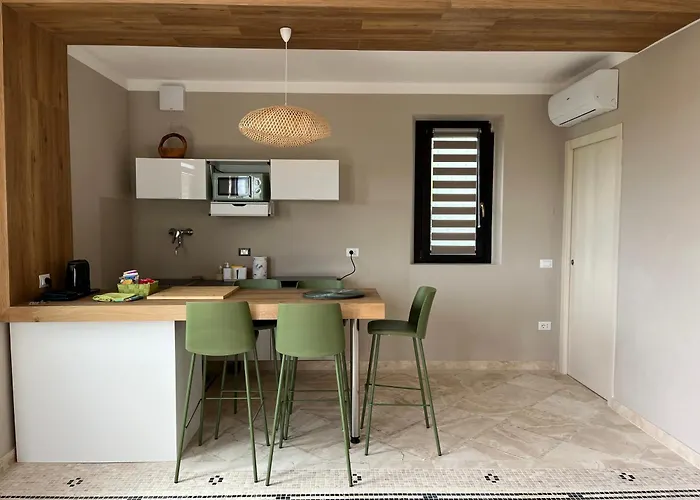 Venkovský dům Mandalay & *