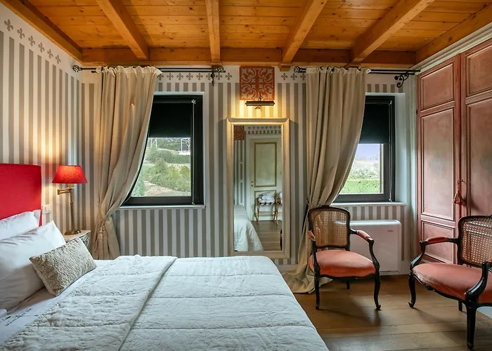 Mandalay & Venkovský dům *