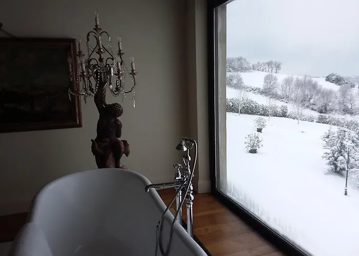 Mandalay & Venkovský dům *