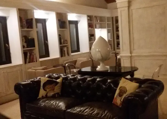 Mandalay & Venkovský dům Senigallia